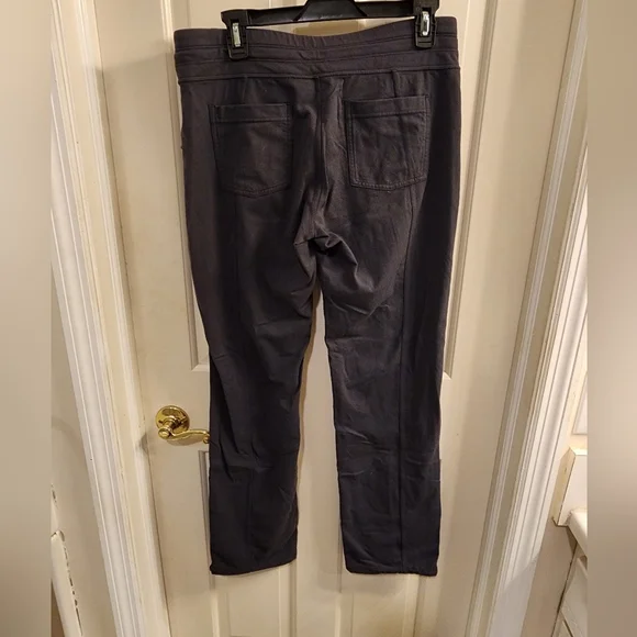 Athleta Metro Slouch Pants Womens medium dark gray Zip Pockets Cinch Hem - EUC - Picture 5 of 5
